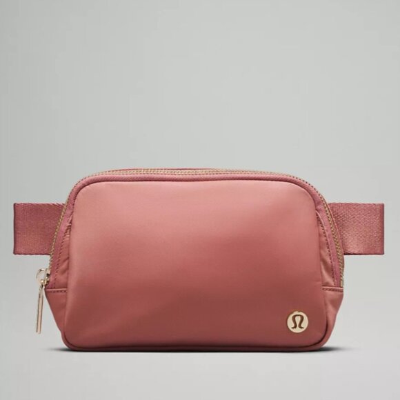 Lululemon belt bag - Picture 3 of 6